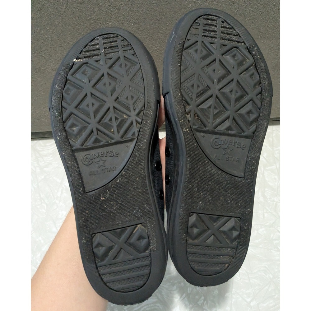 Converse Chuck Taylor All Star Low Top Triple Black Youth Shoes Size 2.5Y - Picture 5 of 6